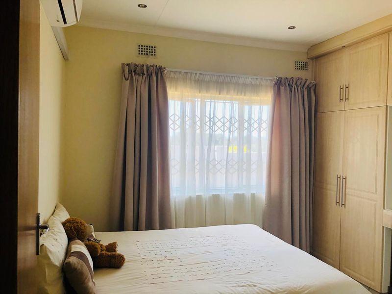 Tranquil Home Nestled On A Hill With A Flatlet - Photo 9