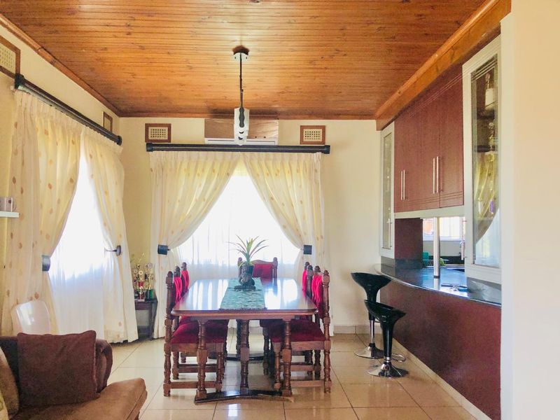 Tranquil Home Nestled On A Hill With A Flatlet - Photo 4