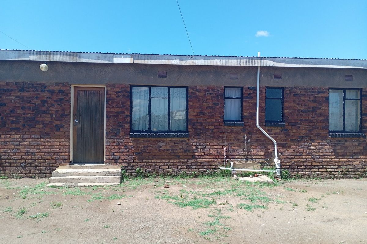 Family House - Photo 4