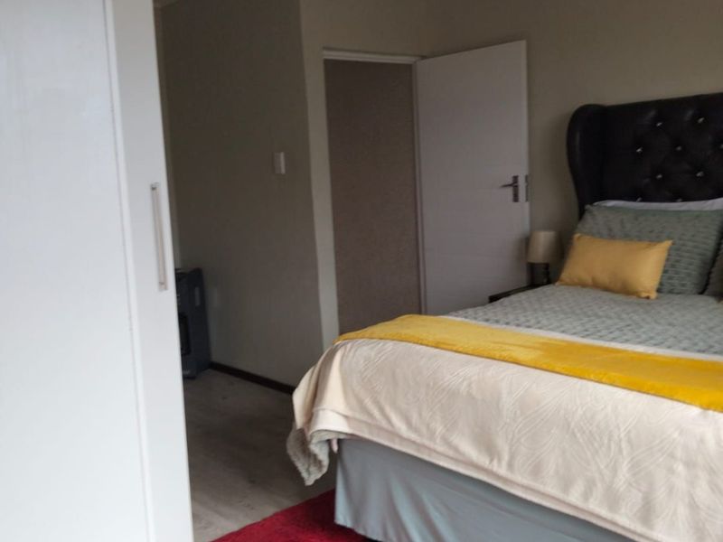 3 bedroom house for sale in Bisho - Photo 10