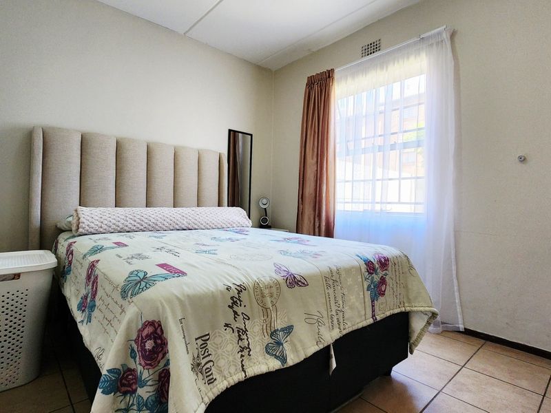 Two Bedroom Unit with Garden For Sale - Photo 9