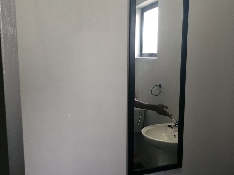 Modern Office Space to Let in Clayville, Olifantsfontein - Photo 5