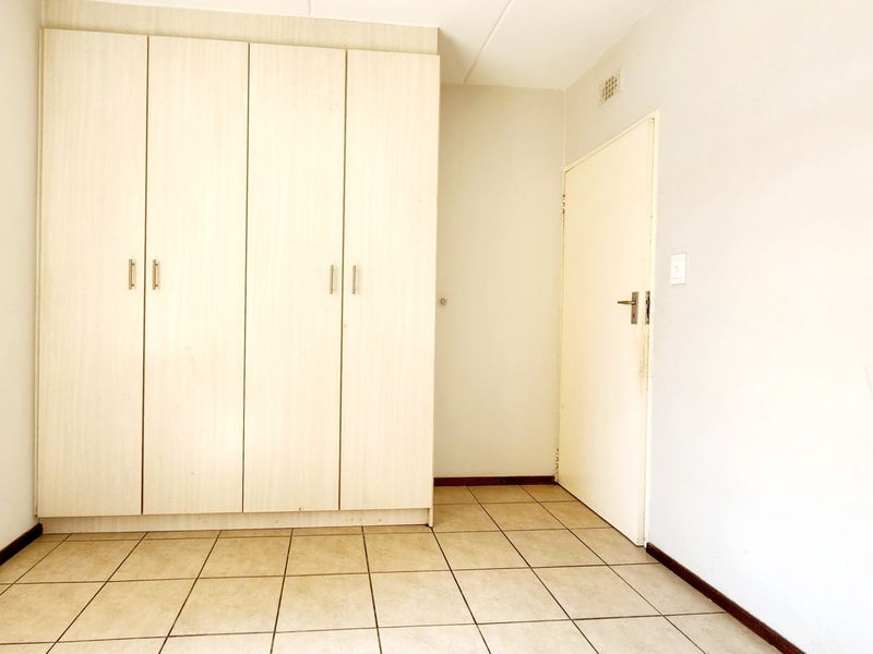 Two Bedroom Apartment For Sale - Photo 10