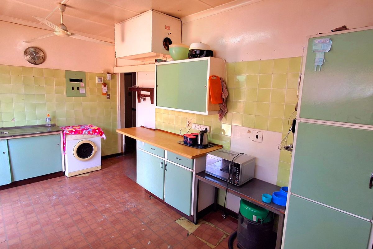 3 Bedrooms home for sale in Sasolburg close to high school and primary school  - Photo 3