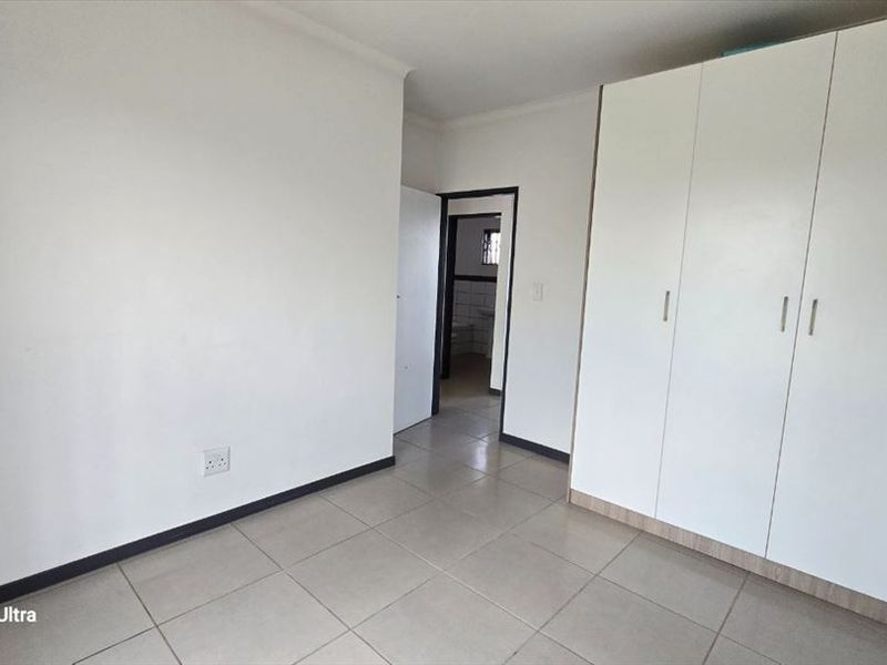 Cozy Two-Bedroom Home with Modern Comforts - Photo 3