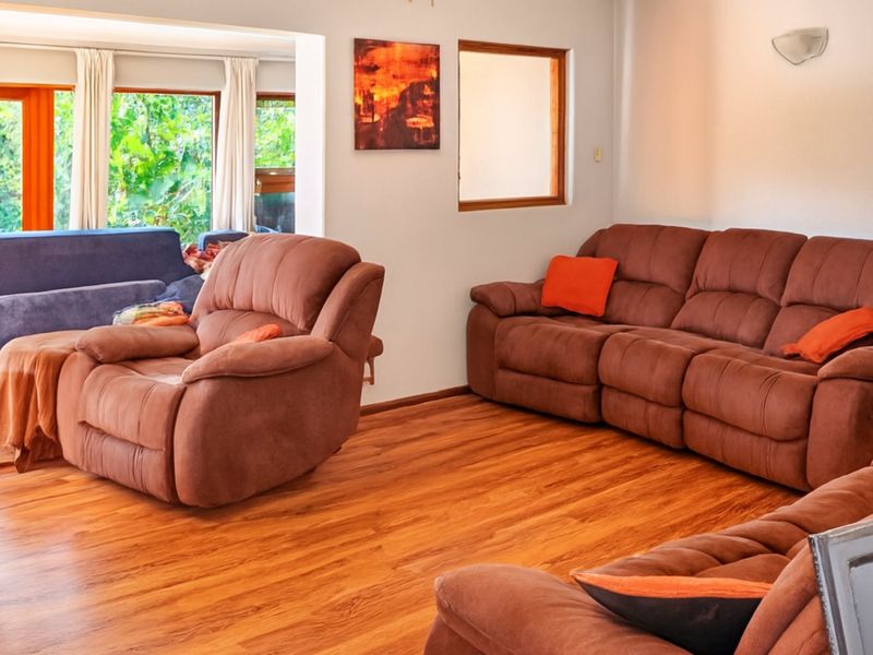 Two Homes, One Pool, Zero Lawnmowers... Coastal living made easy in prime Gonubie! - Photo 6