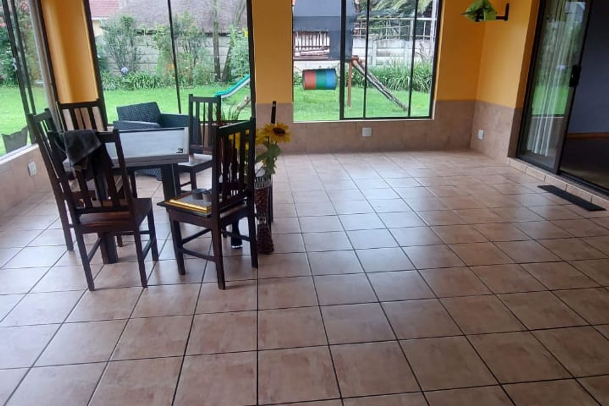 Exceptional Five-Bedroom Family Home in the Heart of Freeway Park - Photo 3