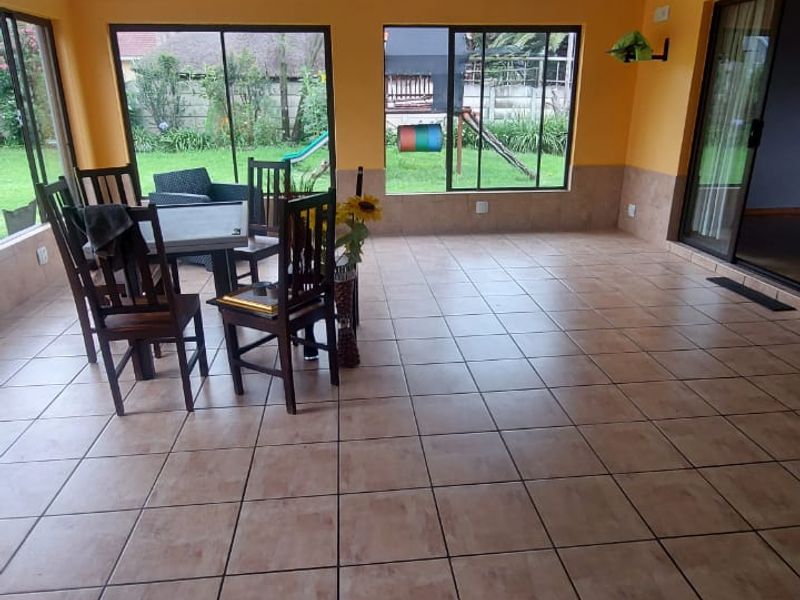 Exceptional Five-Bedroom Family Home in the Heart of Freeway Park - Photo 3