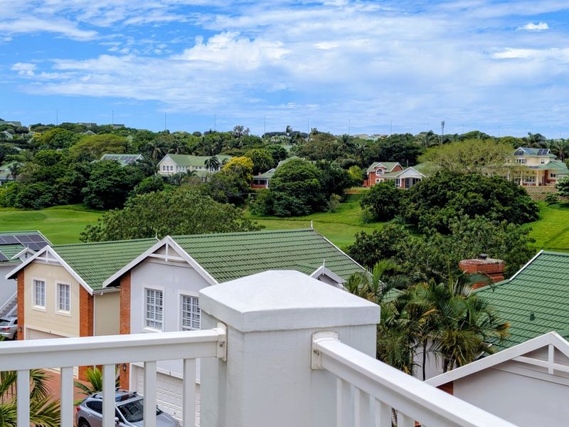 Mount Edgecombe Estate Two - Spacious, freestanding townhouse  - with the perfect location and privacy - with the added bonus of a spacious, separate, fully contained loft apartment - Photo 3
