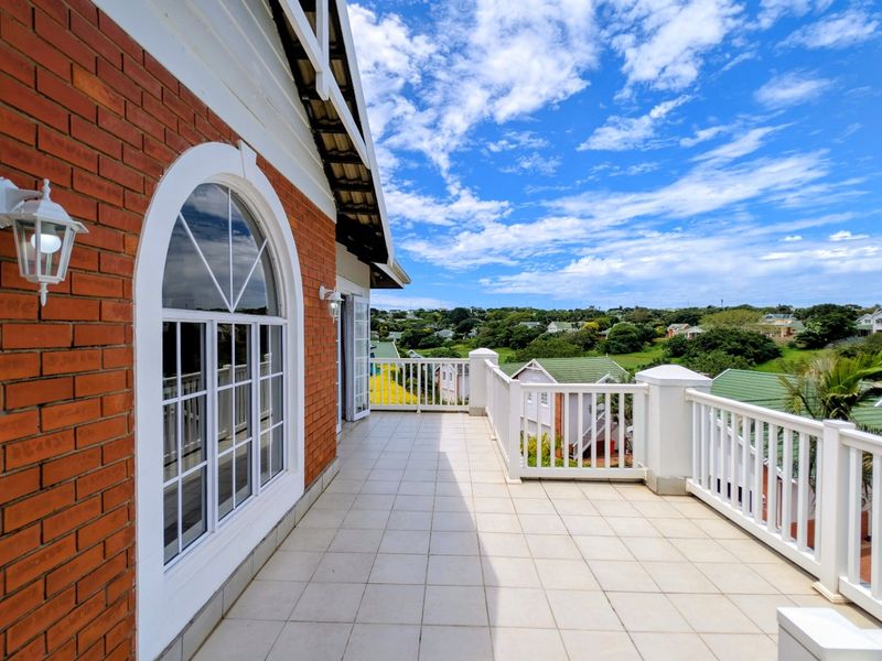Mount Edgecombe Estate Two - Spacious, freestanding townhouse  - with the perfect location and privacy - with the added bonus of a spacious, separate, fully contained loft apartment - Photo 9