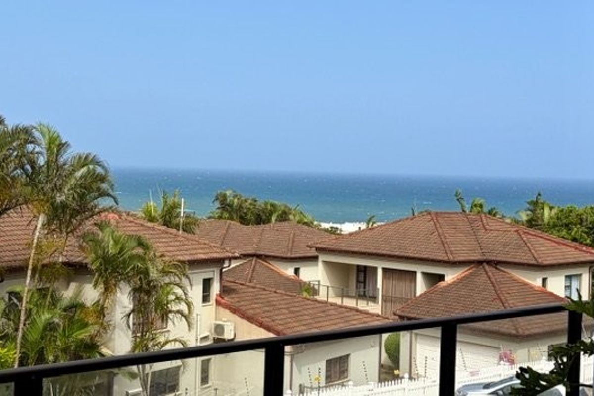 Coastal Living – Stylish 3-Bedroom Sea-View Apartment in Uvongo - Photo 2