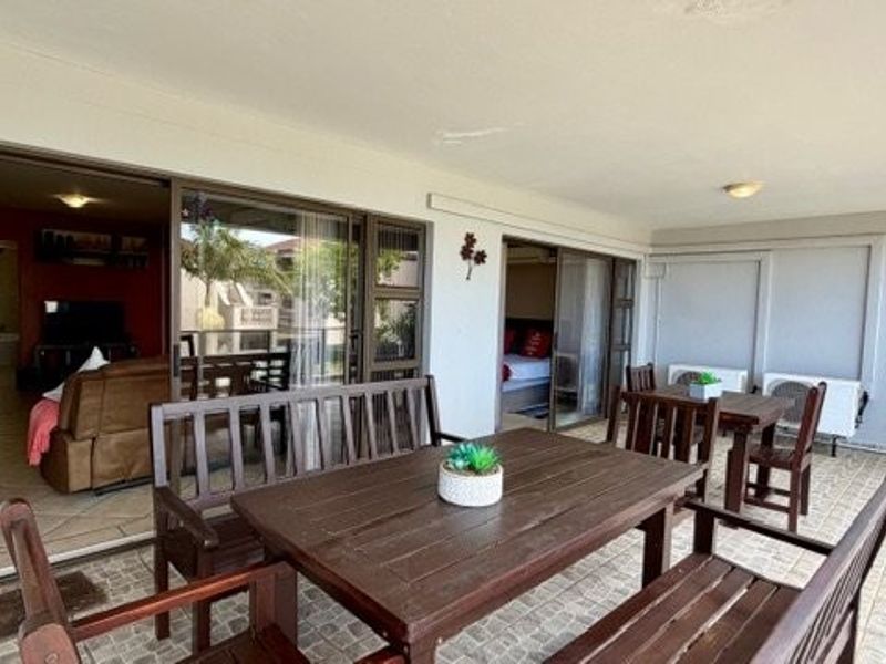 Coastal Living – Stylish 3-Bedroom Sea-View Apartment in Uvongo - Photo 8