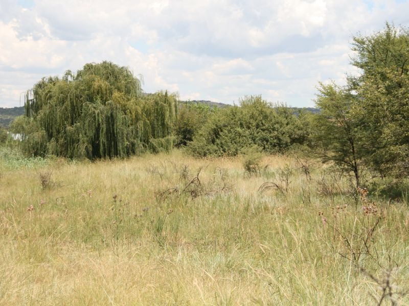 Secure Vacant Land in La Camargue Estate Hartbeespoort - Photo 6