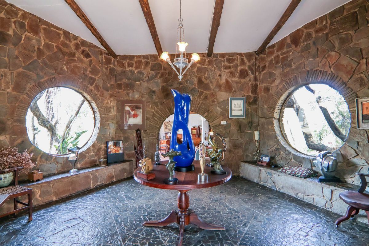 A Unique 21 hectare Riverside property - stunning views, superb accommodation, privacy - Photo 3