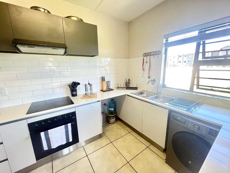 Secure Modern Living in the Heart of Centurion - Photo 7