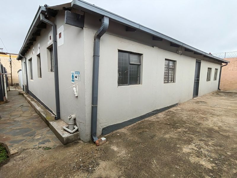 16 Sleeper Nsfas Accredited Student Accomodation - Photo 2