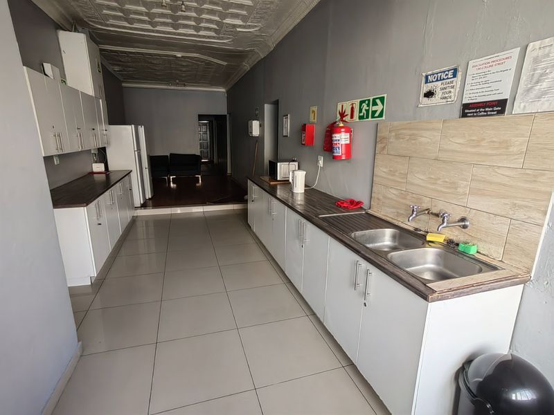 16 Sleeper Nsfas Accredited Student Accomodation - Photo 9