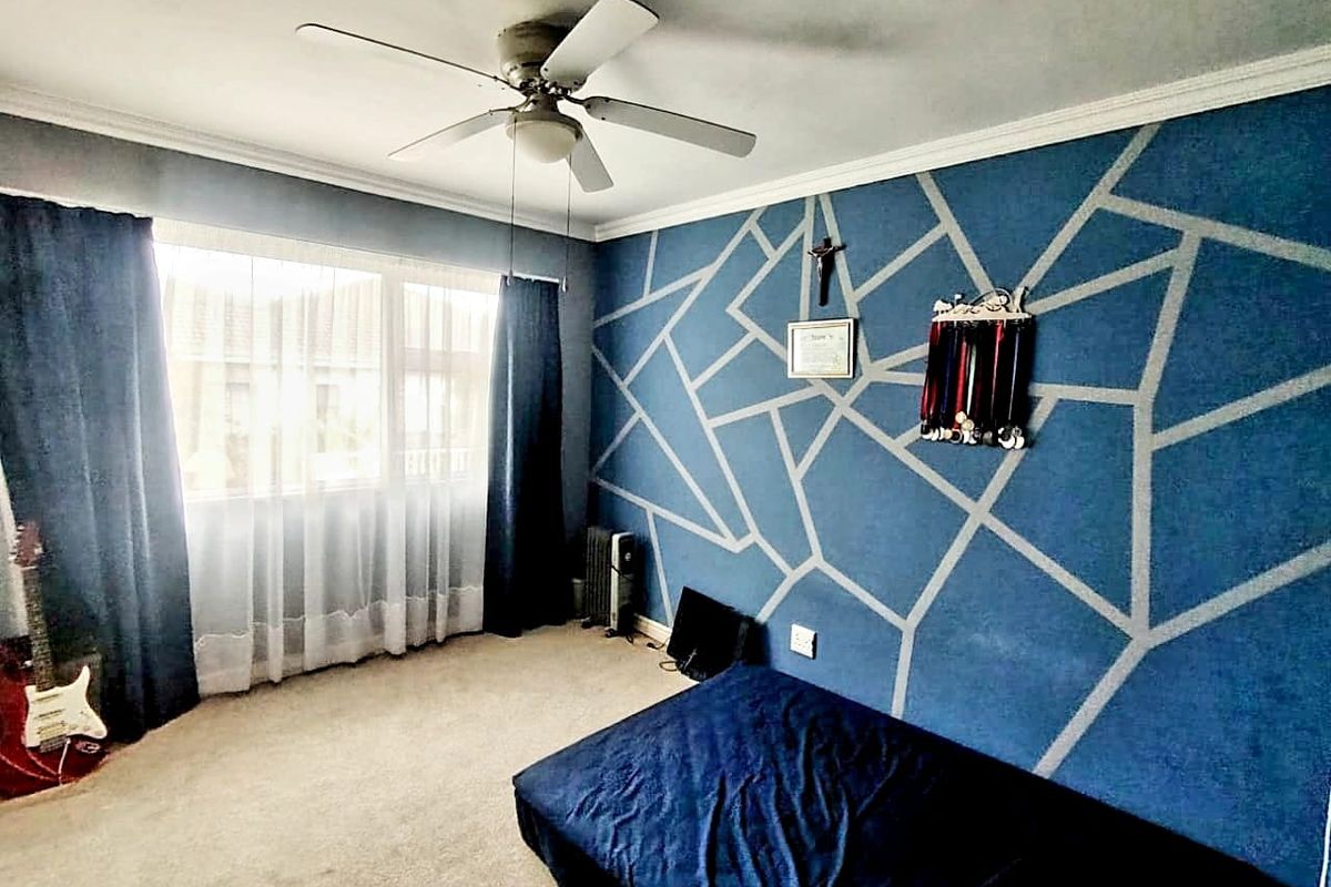 6 BEDROOM HOUSE for sale  IN KIDDS BEACH - Photo 5