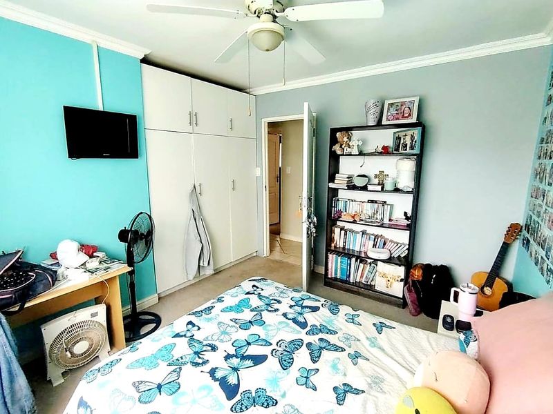 6 BEDROOM HOUSE for sale  IN KIDDS BEACH - Photo 7