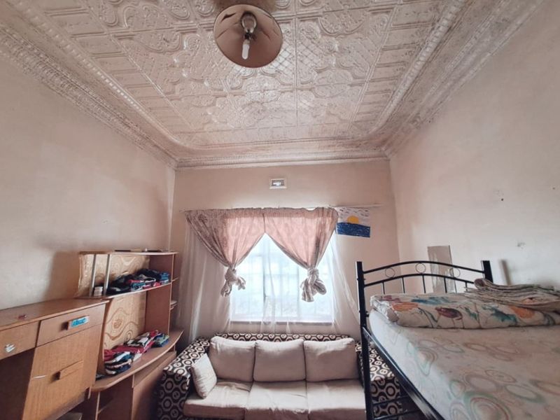 Spacious 3-Bedroom Family Home - Photo 10