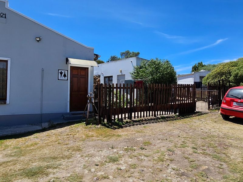 Investment at it's best - Photo 6