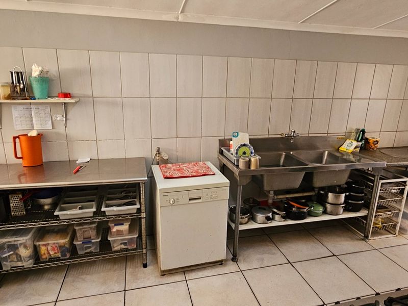 Commercial property trading as a Guesthouse and Caravan park - Photo 7