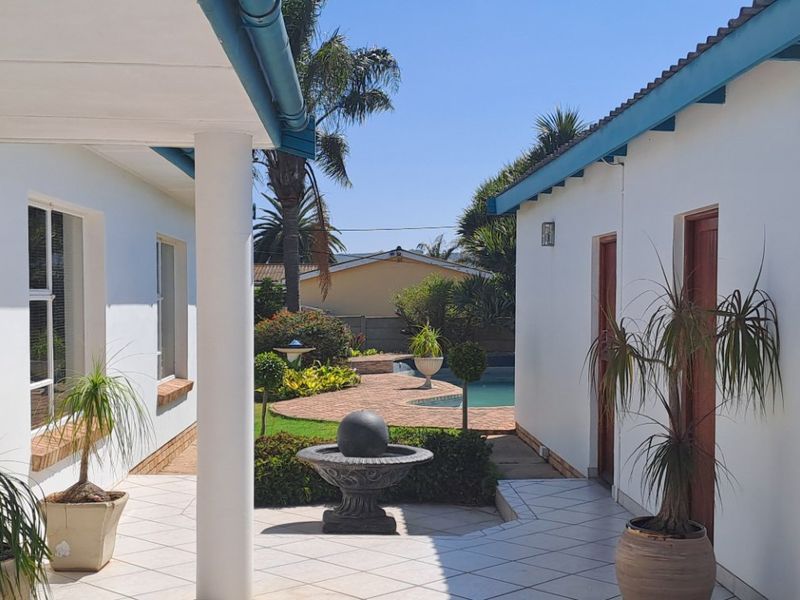 Immaculate home in Retief for sale - Photo 3