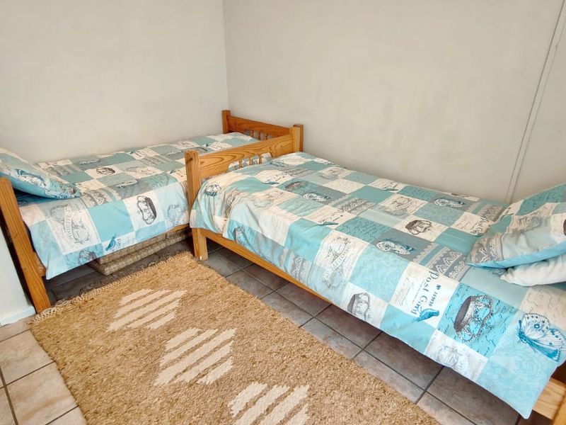 Prime Waterfront Living with Stunning Views - Photo 10