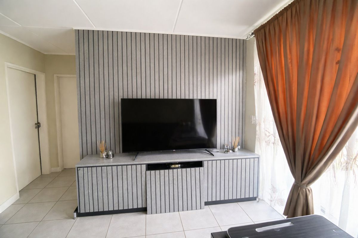 2 bedroom apartment for sale - Photo 3