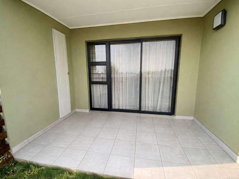 2 bedroom apartment for sale - Photo 9