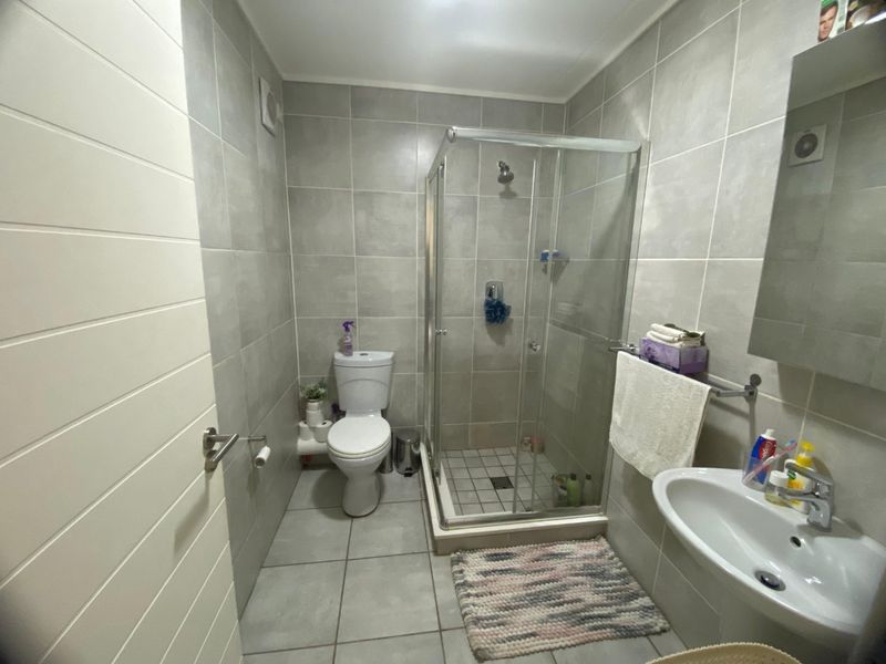 2 bedroom apartment for sale - Photo 8