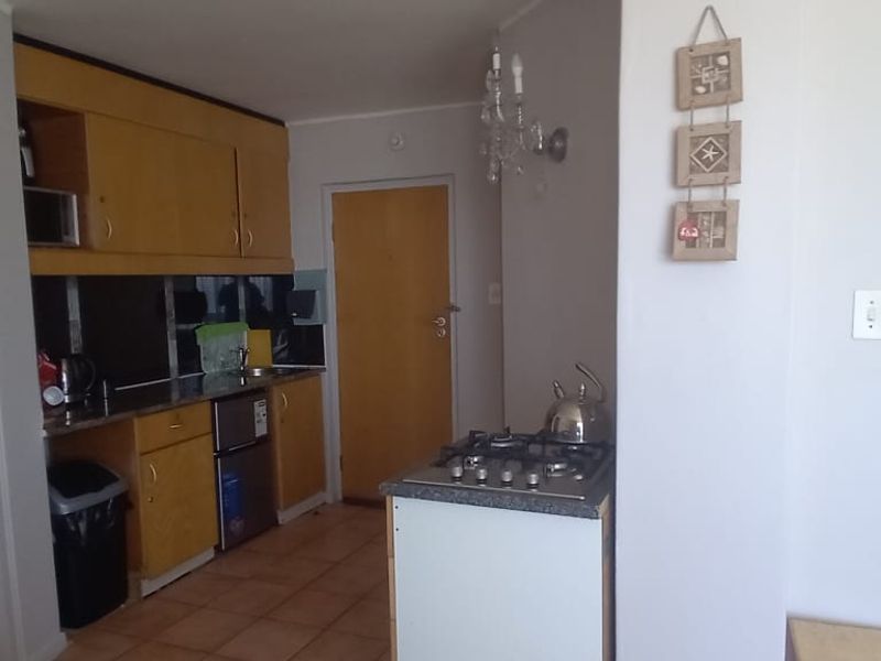 Fully Furnished 2-Bedroom Apartment with Sea Views – Opposite the Beach - Photo 5