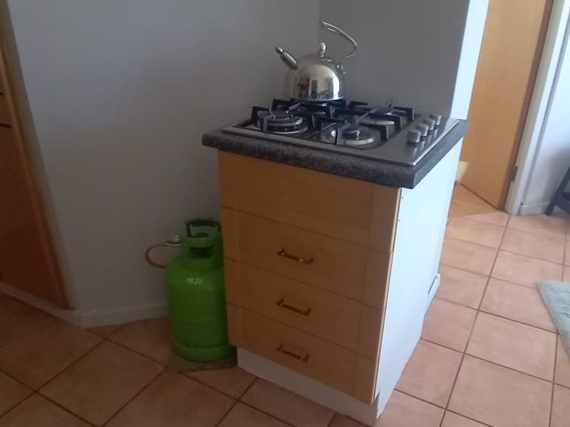 Fully Furnished 2-Bedroom Apartment with Sea Views – Opposite the Beach - Photo 6