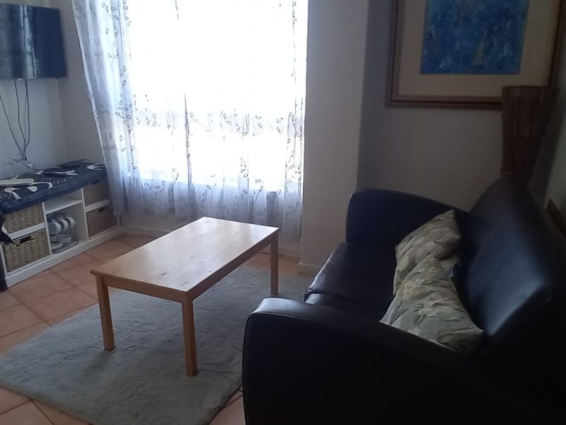 Fully Furnished 2-Bedroom Apartment with Sea Views – Opposite the Beach - Photo 4