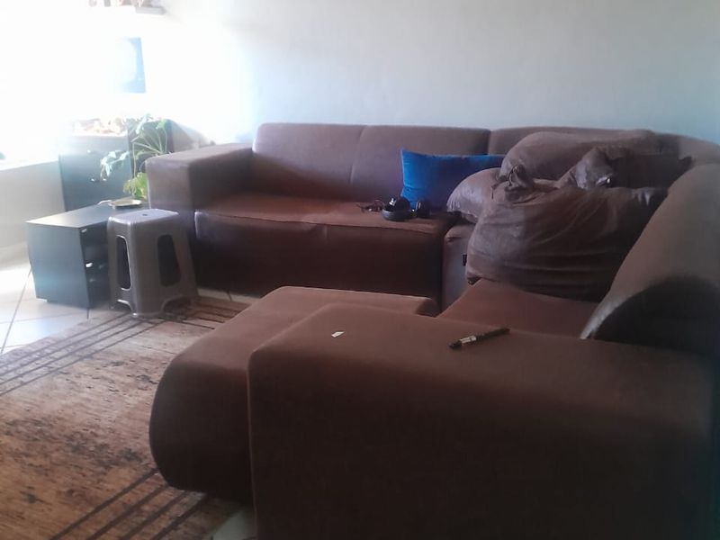 Cozy 2-Bedroom Flat for Sale – Prime Location & Private Garden - Photo 9