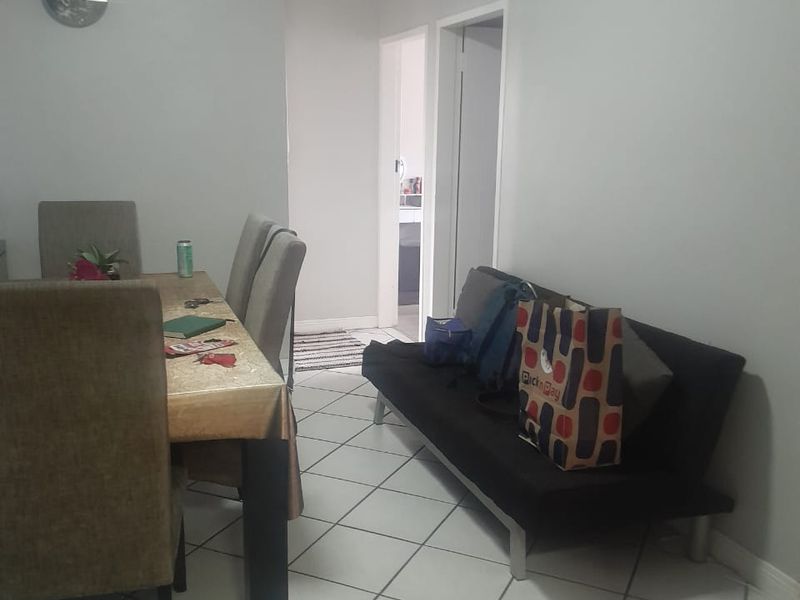 Cozy 2-Bedroom Flat for Sale – Prime Location & Private Garden - Photo 7