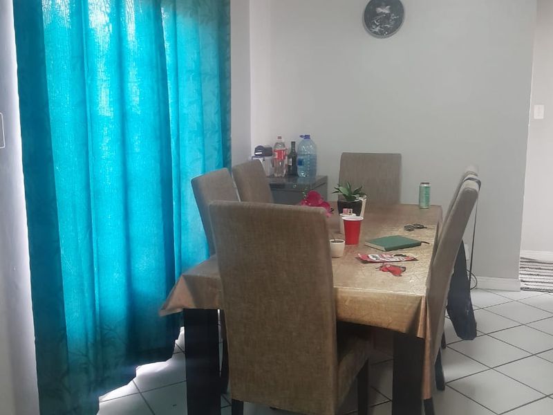 Cozy 2-Bedroom Flat for Sale – Prime Location & Private Garden - Photo 6