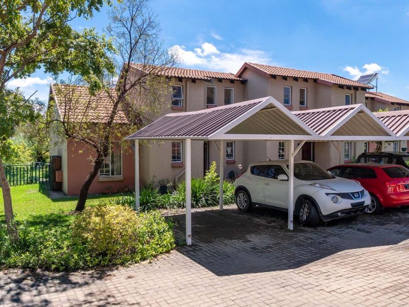 Charming 3-Bedroom Townhouse in a Secure Complex - Photo 6