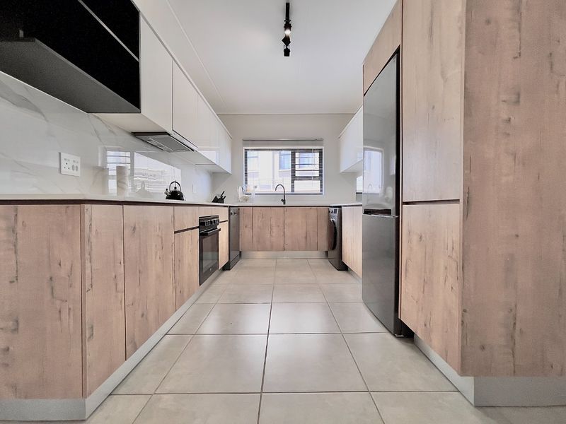 3 Bedroom Apartment / Flat to Rent in Waterfall - Photo 5