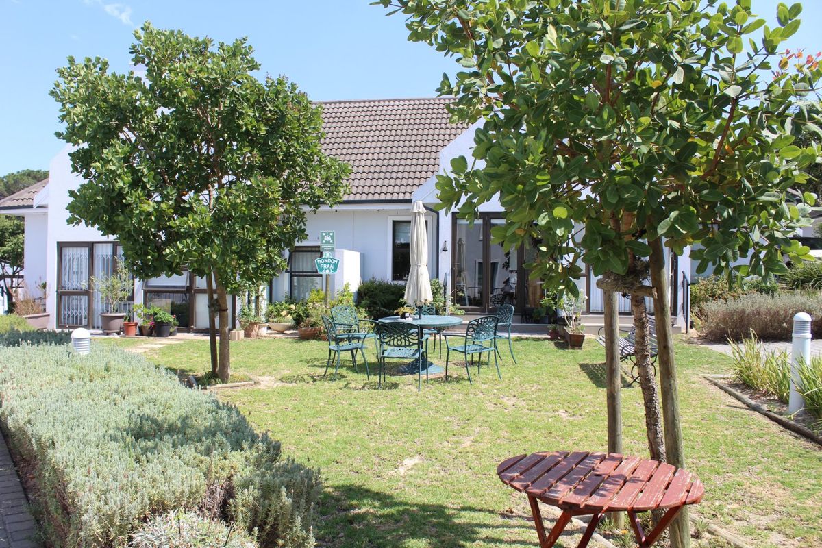 Secure, Stylish Retirement Living at Zevenwacht Lifestyle Estate  - Photo 4