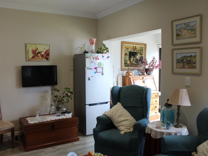 Secure, Stylish Retirement Living at Zevenwacht Lifestyle Estate  - Photo 9