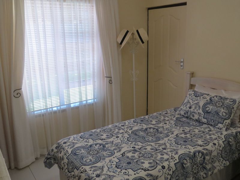 Spacious Family Home with Character and Comfort - Photo 5