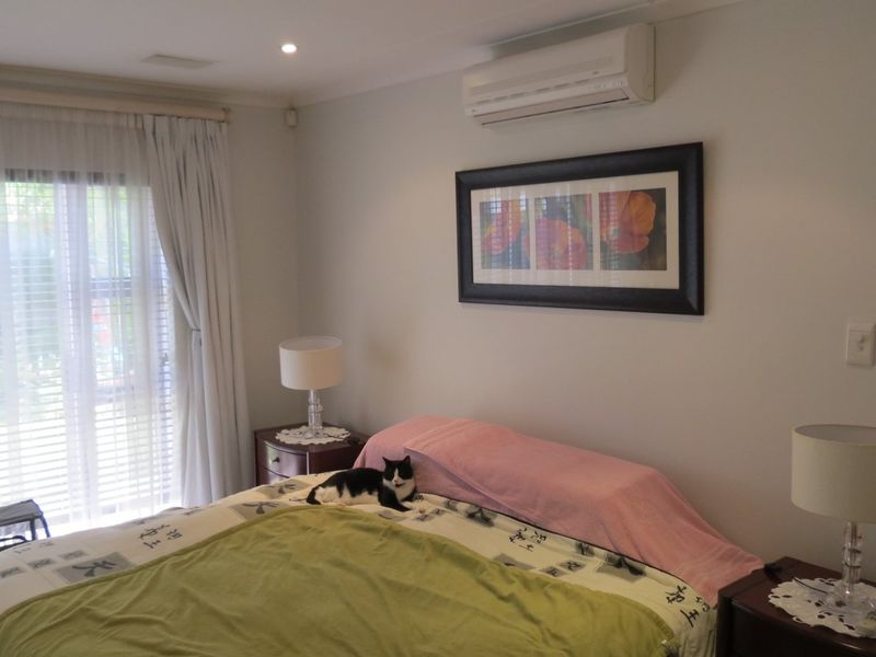 Spacious Family Home with Character and Comfort - Photo 2