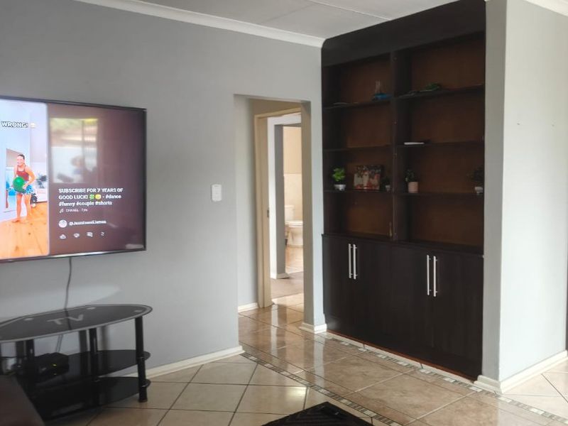 Highveld park quiet areas and peaceful - Photo 3