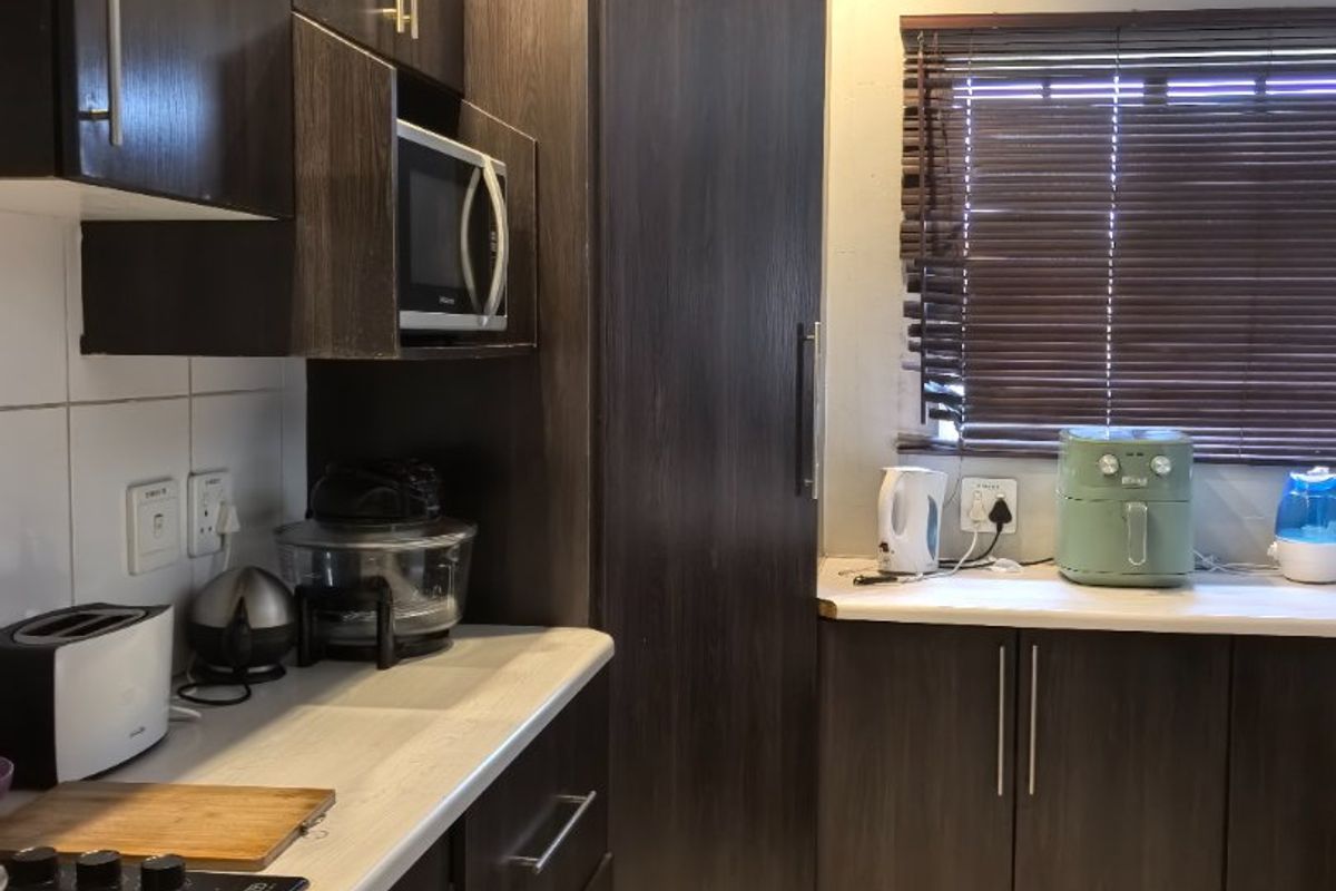 Highveld park quiet areas and peaceful - Photo 5