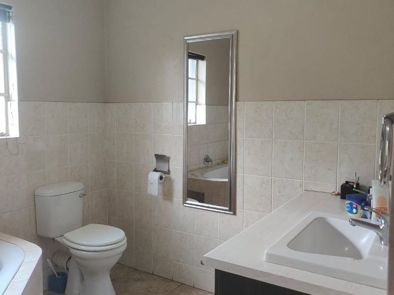 Highveld park quiet areas and peaceful - Photo 10