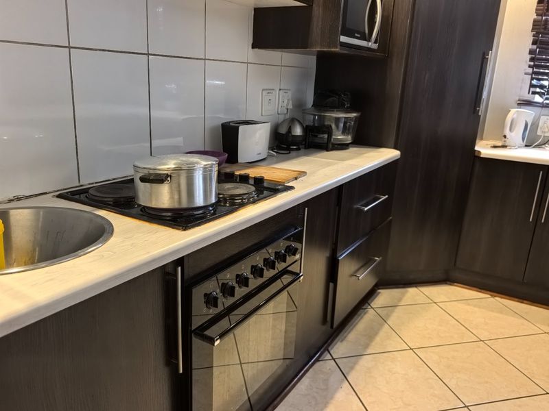 Highveld park quiet areas and peaceful - Photo 8