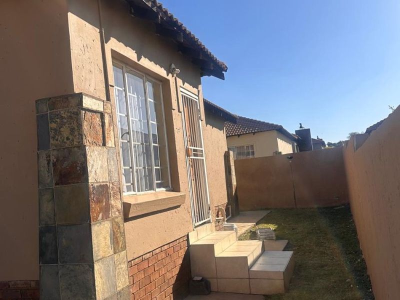 Safe family home in a security estate  - Photo 1