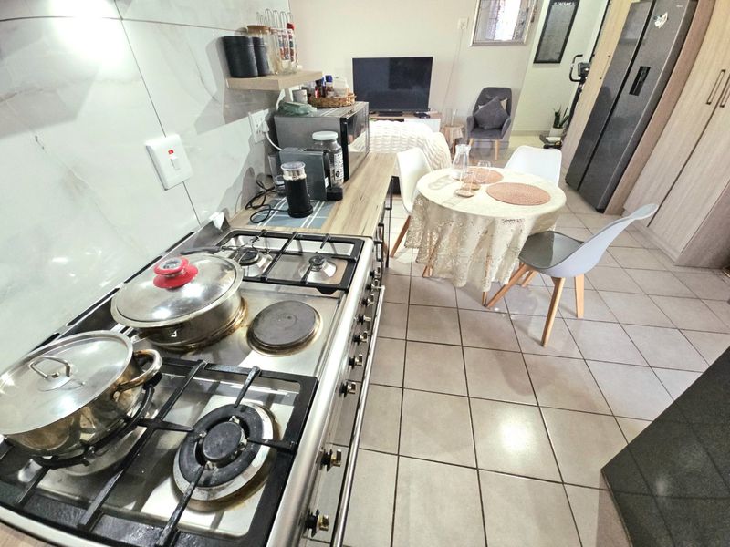 Calling all investors to this commercial and residential property, all in one - Photo 10