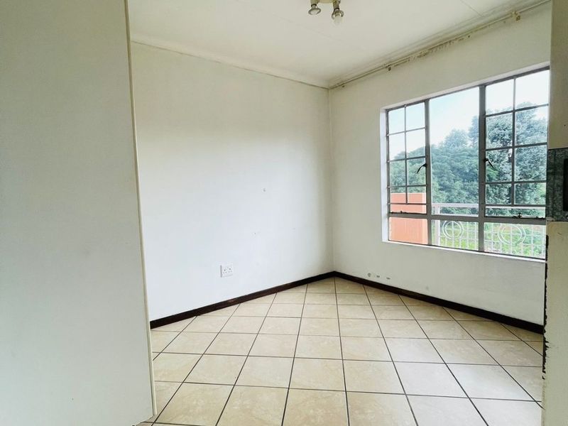 Modern 2-Bedroom Apartment in Prime Midrand Location - Photo 6